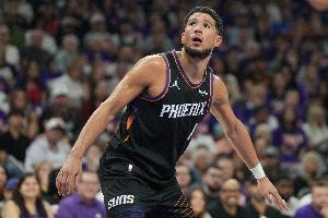 还剩4年2.5亿！莱格勒：布克不是最糟合同之一 他没得到足够支持