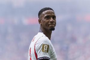 跟队：阿森纳有意维拉后卫孔萨，也在关注斯通斯